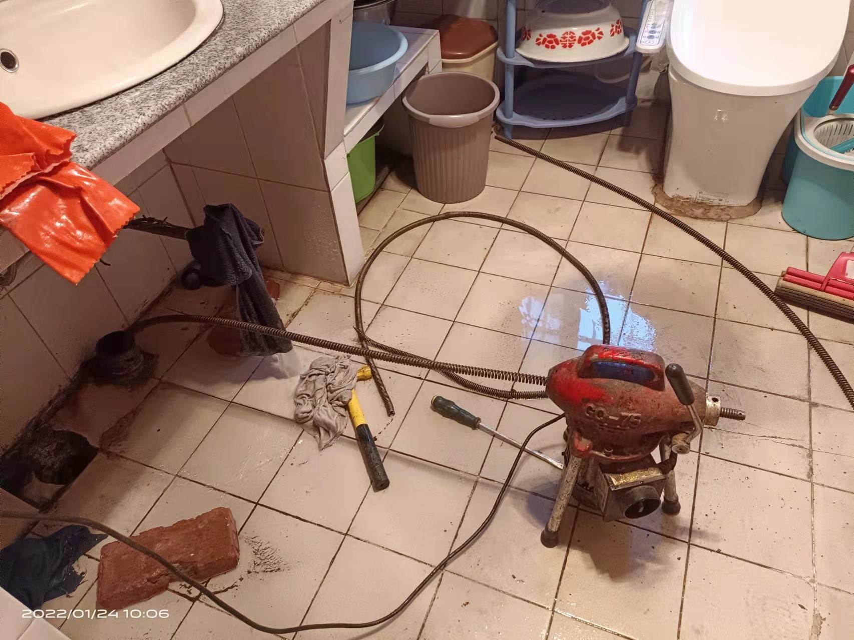 泗水疏通厨房下水道，地漏疏通